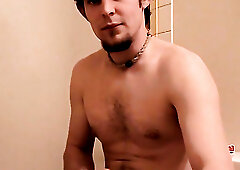 Horny straight stud Maxxx Pound released his load after a softcore jerking & s