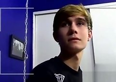 Watch free gay sex videos xxx An Extreme Interview For Dakota