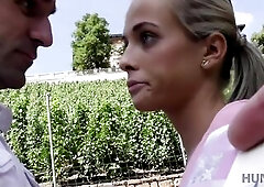 HUNT4K. That babe nearly lost her wallet but discovered eager sex