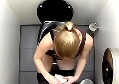 Czech Toilet Voyeur