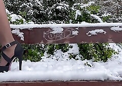 ASMR PUBLIC HIGH HEELS