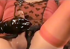 Alicia Kneels Cumming for Mistress M