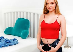 Horny Blonde Newcomer Harlow West