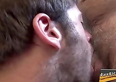 Barebacked bear jizzes