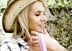 TRANS GIRLS - Blond Cowgirl Kayleigh Coxx Beats The Heat With A Sex tool Unfathomable In Her Taut Butt