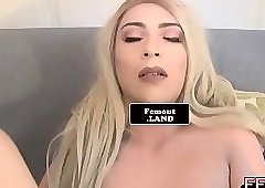 Bootylicious femboi amateur enjoys wanking