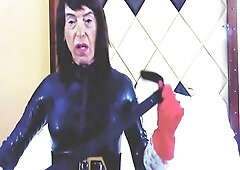 Mastix DJ is in her latex catsuit and willing to play This Babe has her latex smother gloves and fetish boots on willing for u.  Come now for the tort