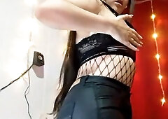 I want you to come and whip me