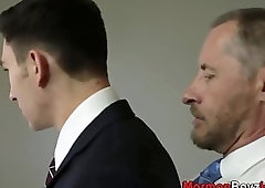 Underwear eldar jerks rod