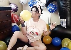 I've a bunch of Balloons, I'm having a pleasure butt time playing with since my wifes birthday. I've my hair up, not even trying to fil