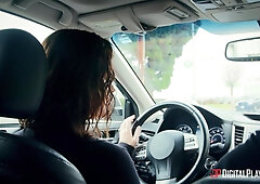 Tempting cougar Ryan Keely memorable adult clip