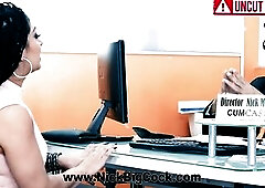 Mexican mother i'd like to fuck goes to the bank to ask for the loan and that babe craves to eat the banker's booty $