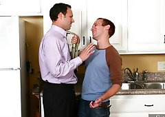 Straight married dude Jack Bennet seduced by Steven Ponce