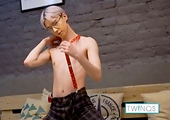 Purple-haired twunk Karol Gajda gets into some solo action