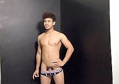 VF - Muslce pinoy hunk Kim is sucked
