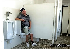 Bareback Bbc Quickie In A Public Restroom