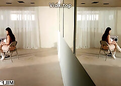 Flexible Dance Coach Raissa Bellini Worships Thick Cock