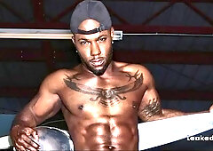 LEAKED Naked Masculine Celeb Romp Tapes, Masturbate off Vids, & Snapchat Hacks!