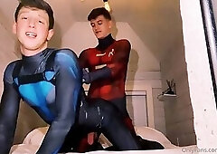 143.8 Robin fucking nightwing