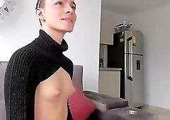 Ladyboy playing with her sheshaft