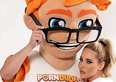 Prurient Savannah Bond's cowgirl porn