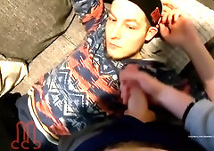 Skaden Suck Men In Tracksuit1